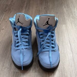 Air Jordan 5 University Blue